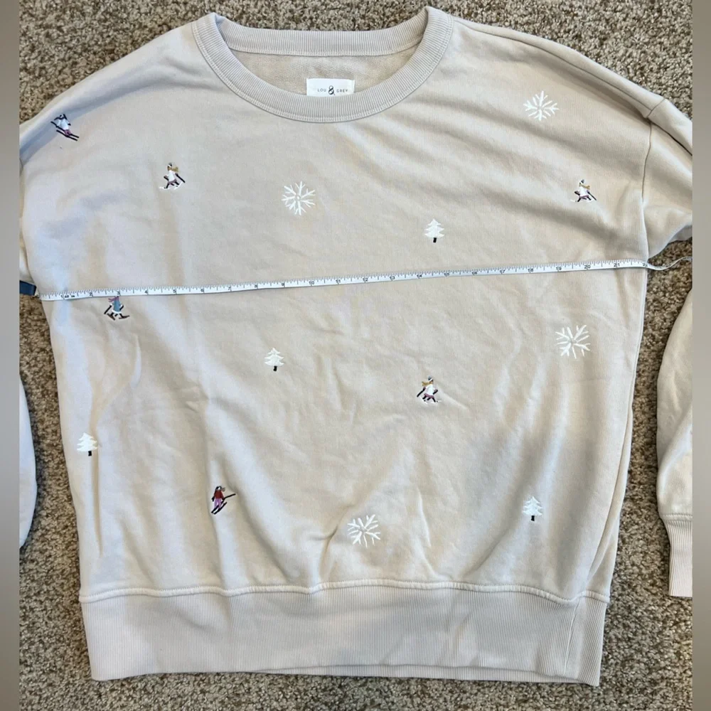 Lou & Grey top and pants leisure sweat set. Size L. Ski and winter embroidered. - Picture 2 of 16